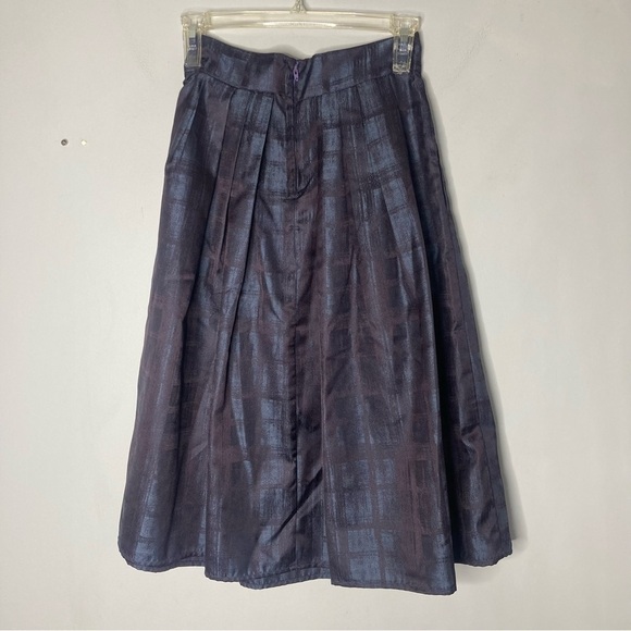 Eva Mendes for New York and Company Size 0 Pleated A-Line Skirt - Picture 6 of 8